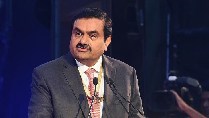 https://salarnews.in/public/uploads/images/newsimages/maannewsimage19092025_004622_adani (1).png